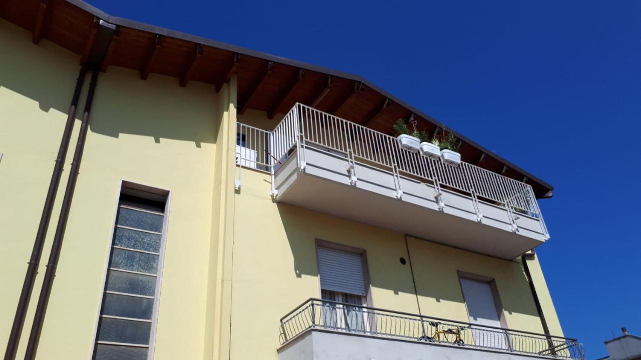 Ferienwohnung Casa Klimt Vicinissima Al Mare Parcheggio Privato Gratuito Se Disponibile Pescara Exterior foto
